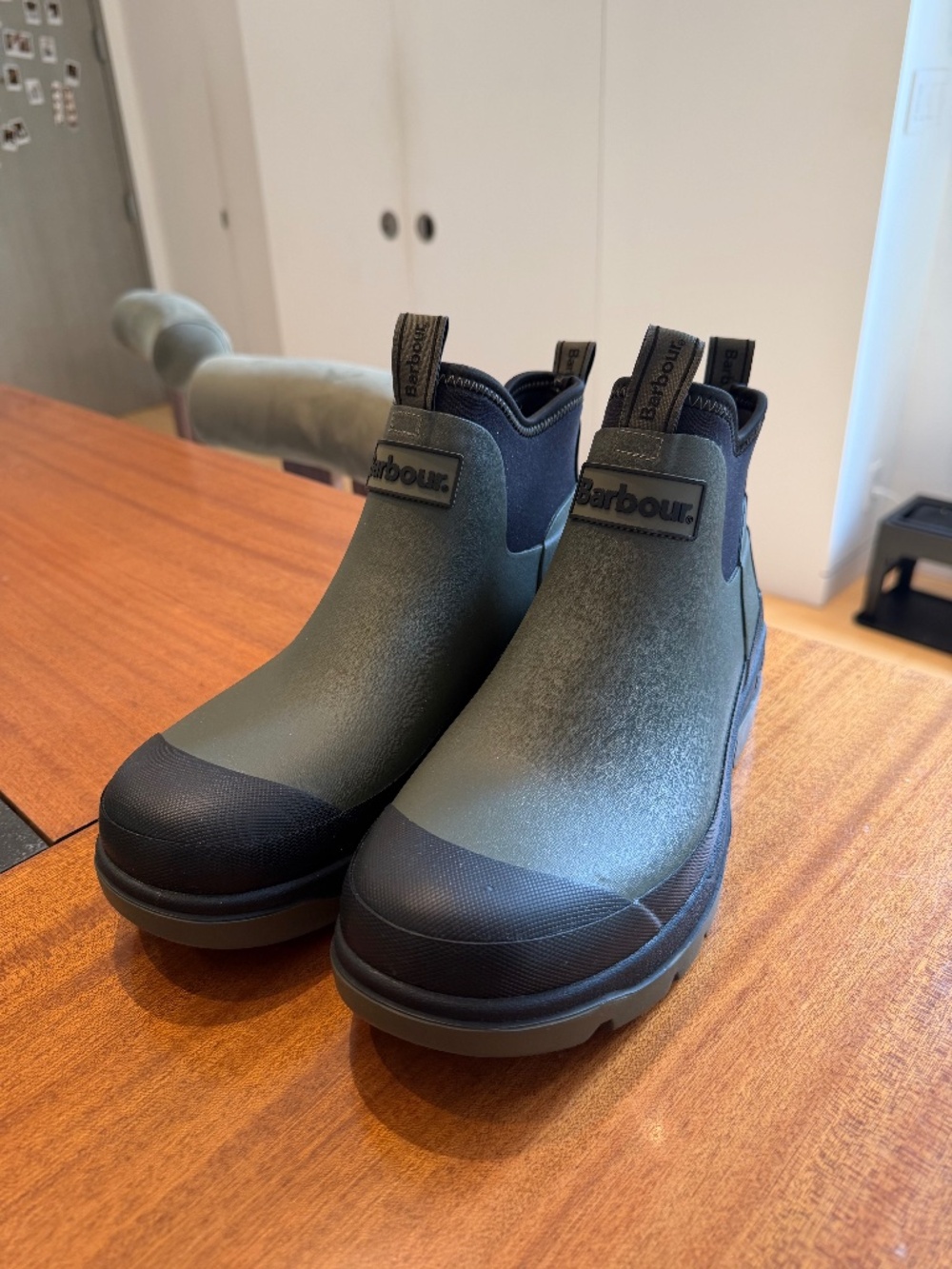 Barbour Olive green and black short rain boots